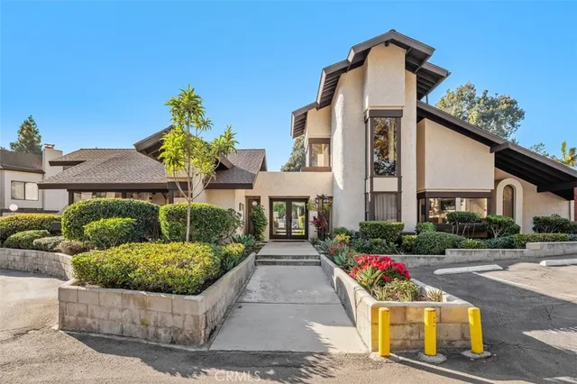 $749,000 | 3020 Plaza Lorenzo, Bonita, CA 91902