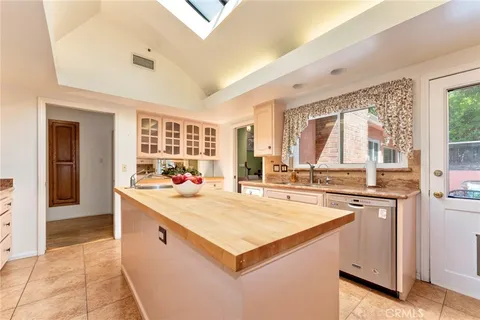 $1,290,000 | 743 East Grand View Avenue, Sierra Madre, CA 91024