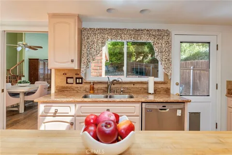 $1,290,000 | 743 East Grand View Avenue, Sierra Madre, CA 91024