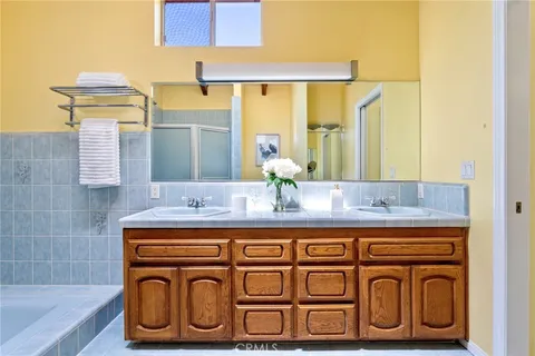 $1,290,000 | 743 East Grand View Avenue, Sierra Madre, CA 91024