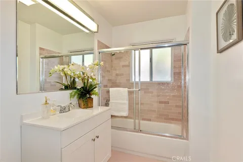 $1,290,000 | 743 East Grand View Avenue, Sierra Madre, CA 91024