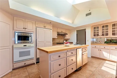 $1,290,000 | 743 East Grand View Avenue, Sierra Madre, CA 91024