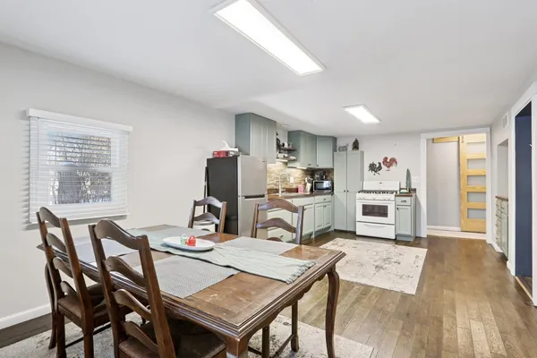 $404,900 | 11471 West Leland Avenue, Beach Park, IL 60099