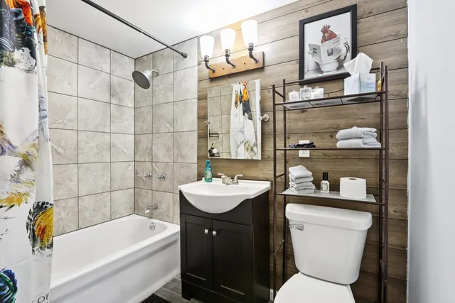 $419,900 | 11471 West Leland Avenue, Beach Park, IL 60099