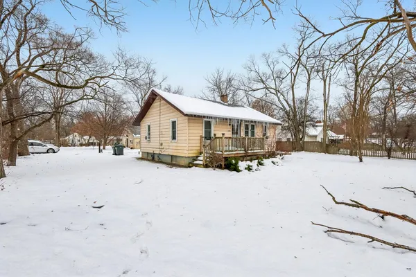 $404,900 | 11471 West Leland Avenue, Beach Park, IL 60099