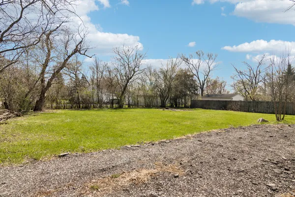 $404,900 | 11471 West Leland Avenue, Beach Park, IL 60099