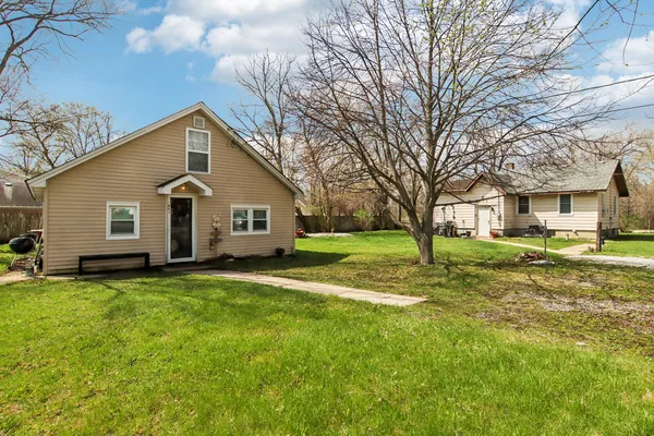 $404,900 | 11471 West Leland Avenue, Beach Park, IL 60099