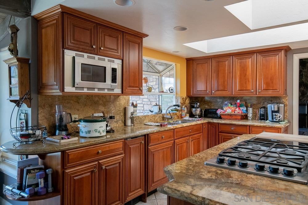 15330 Markar Road Poway, CA 92064 - Photo 13 of 24