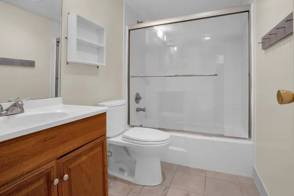$2,000 | 1100 Southeast 4th Avenue, Unit 37, Deerfield Beach, FL 33441