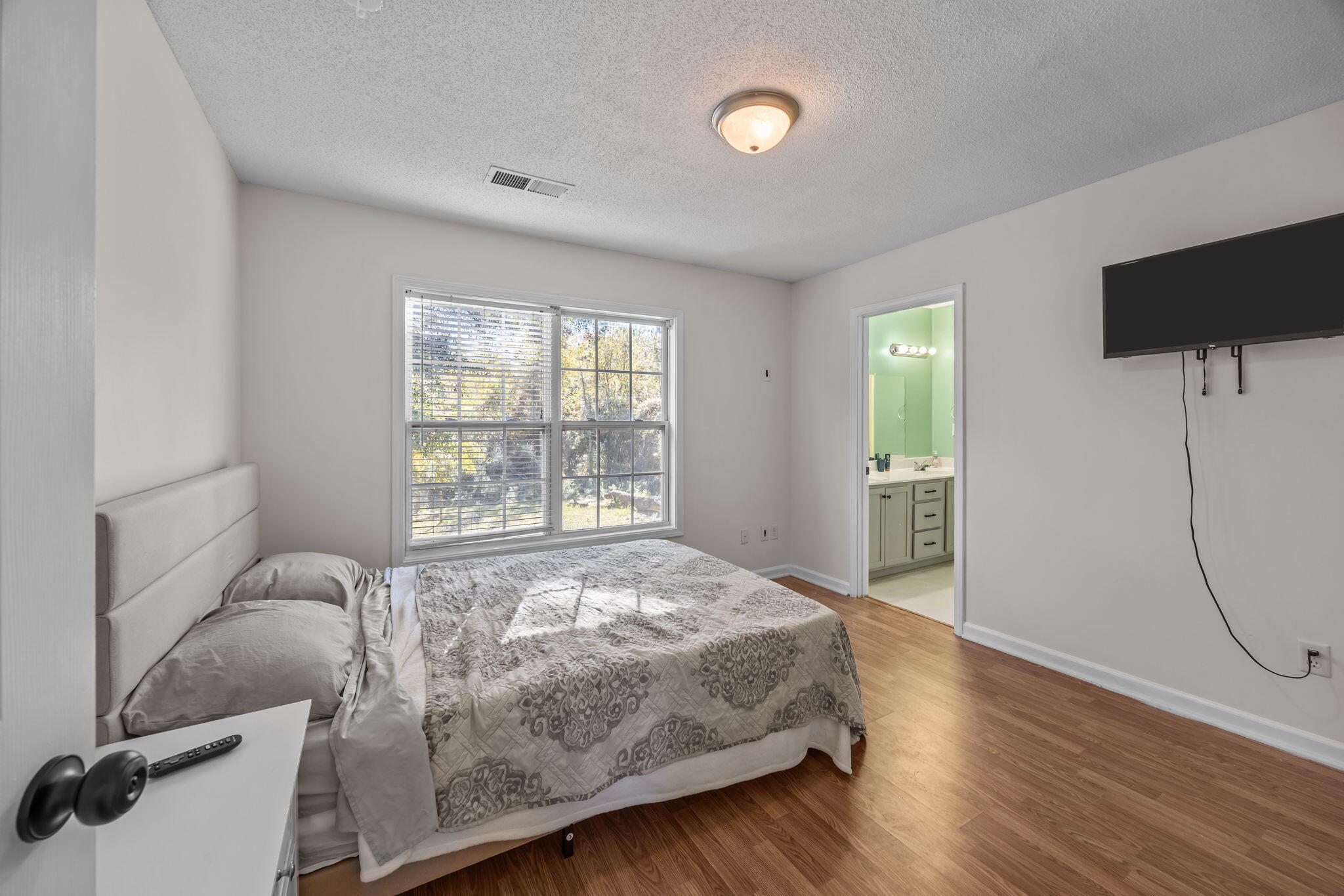 411 Fletcher Lane Walterboro, SC 29488 - Photo 15 of 38 49-web-or-mls-470A3852