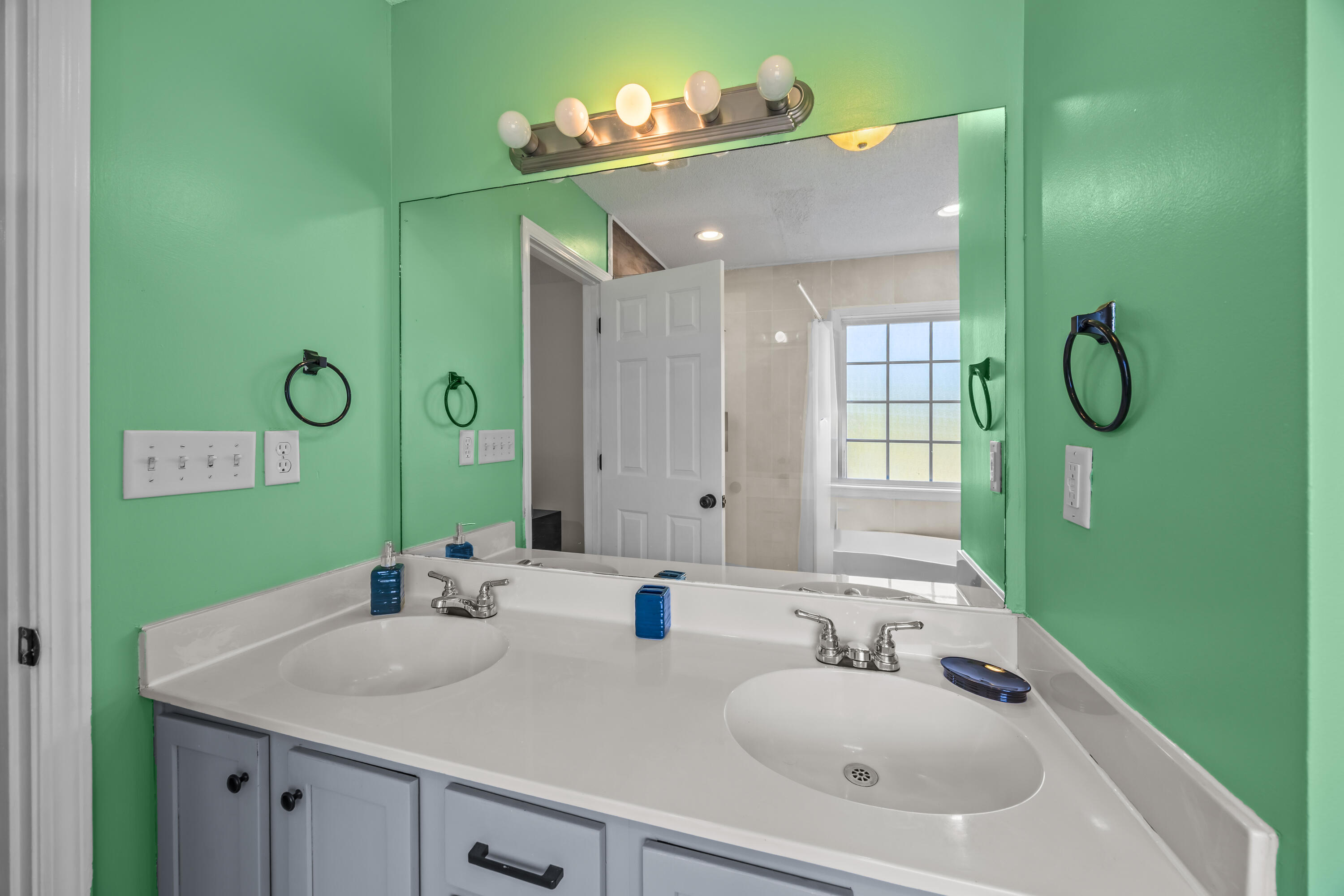 411 Fletcher Lane Walterboro, SC 29488 - Photo 20 of 38 26-print-470A3780