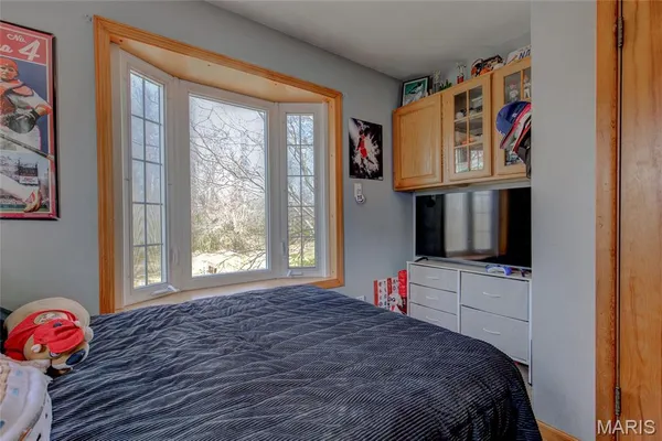 $165,000 | 702 Ridge Lane, Cottage Hills, IL 62018