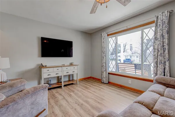 $165,000 | 702 Ridge Lane, Cottage Hills, IL 62018