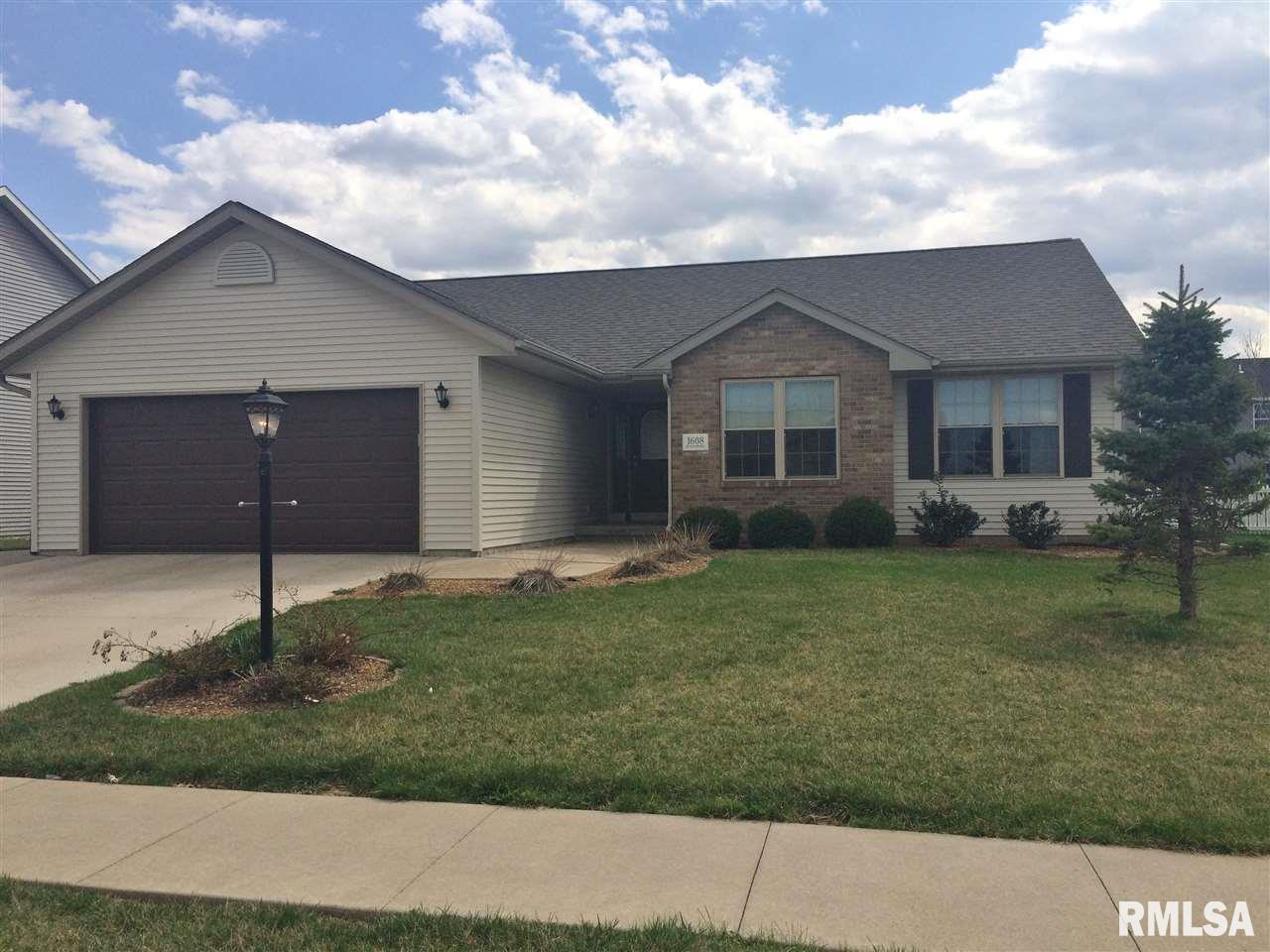 1608 Kingsbury Road Washington, IL 61571 - Photo 1 of 12 Gallery Image 1