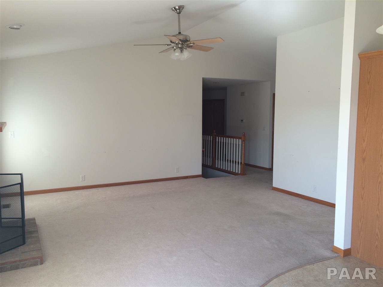 1608 Kingsbury Road Washington, IL 61571 - Photo 2 of 12 Gallery Image 2