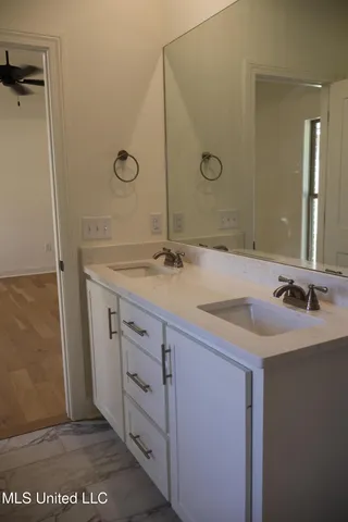 $2,800 | 410 Butternut Drive, Canton, MS 39046