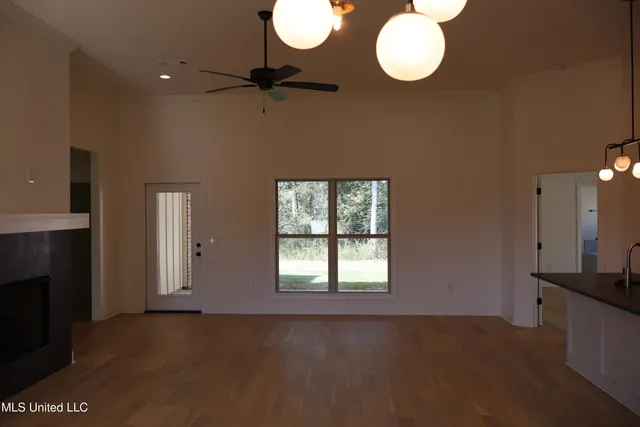 $2,800 | 410 Butternut Drive, Canton, MS 39046