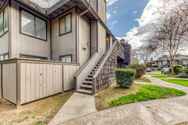 $125,000 | 4860 East Lane Avenue, Unit 230, Fresno, CA 93727