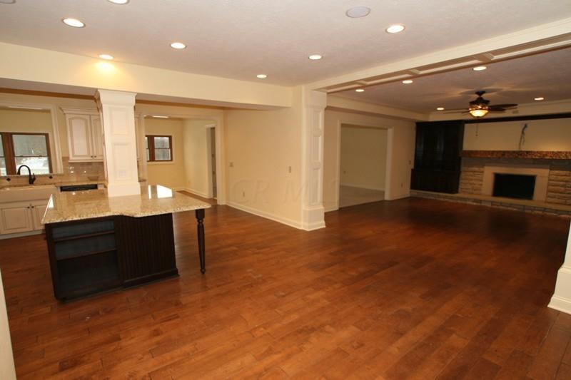 5180 Harlem Road Galena, OH 43021 - Photo 3 of 45 Gallery Image 3