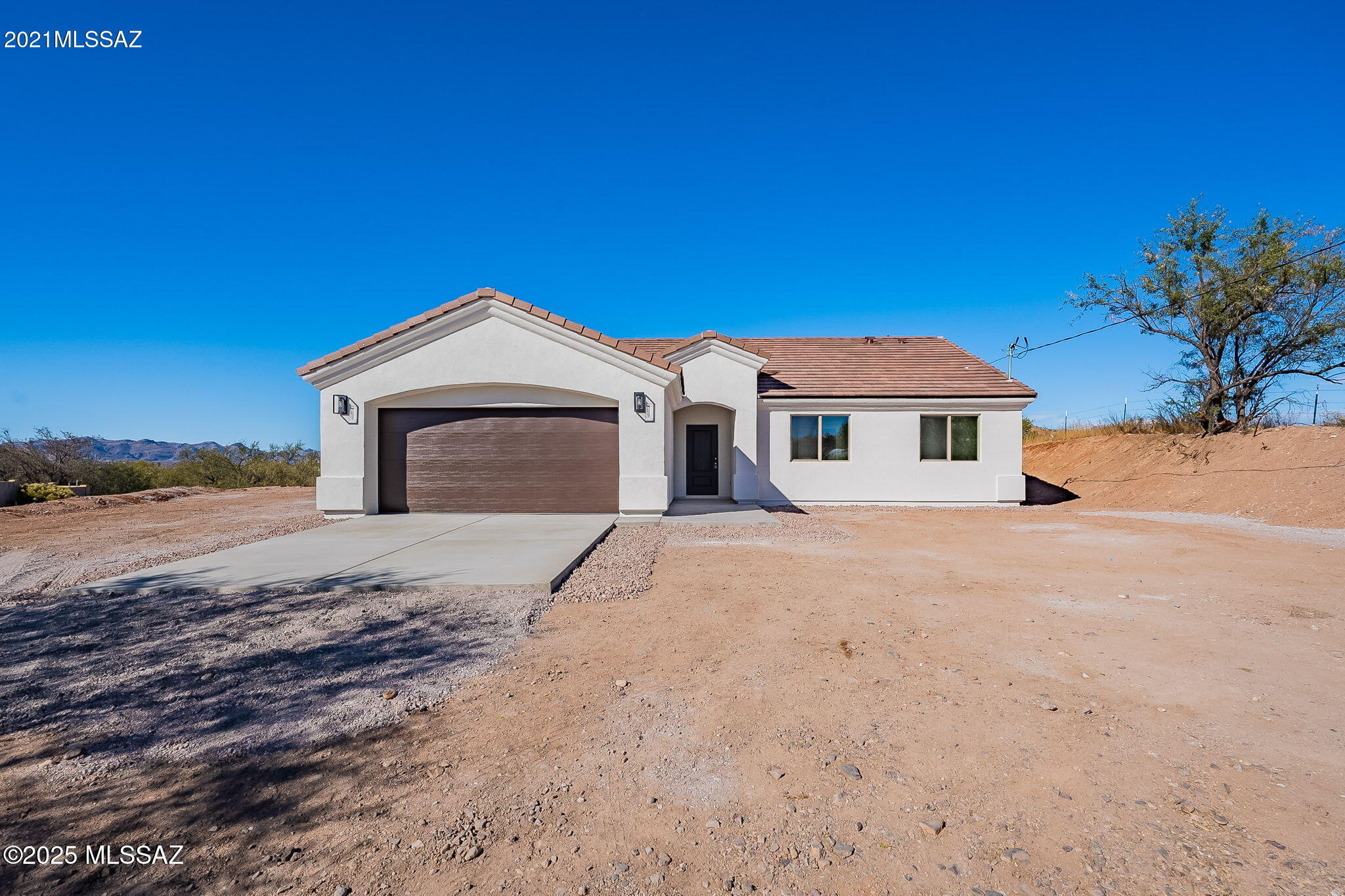 64 Cabana Court Rio Rico, AZ 85648 - Photo 2 of 15 Front View