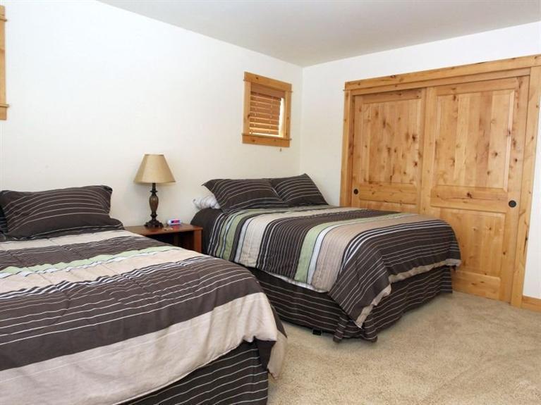 879 Southwest Blakely Road Bend, OR 97702 - Photo 13 of 18 Additional Photo