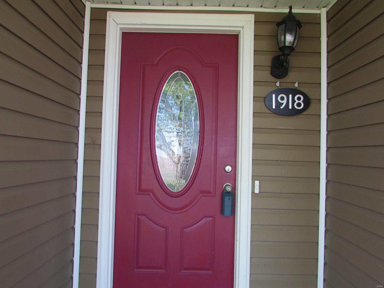 1918 West County Road Jerseyville, IL 62052 - Photo 25 of 33 Gallery Image 25