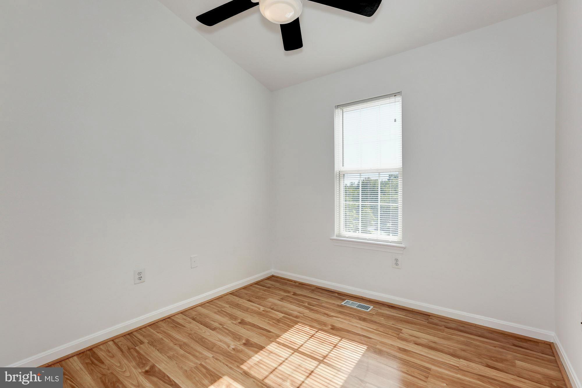 2252 Wetherburne Way Frederick, MD 21702 - Photo 18 of 30 Bedroom