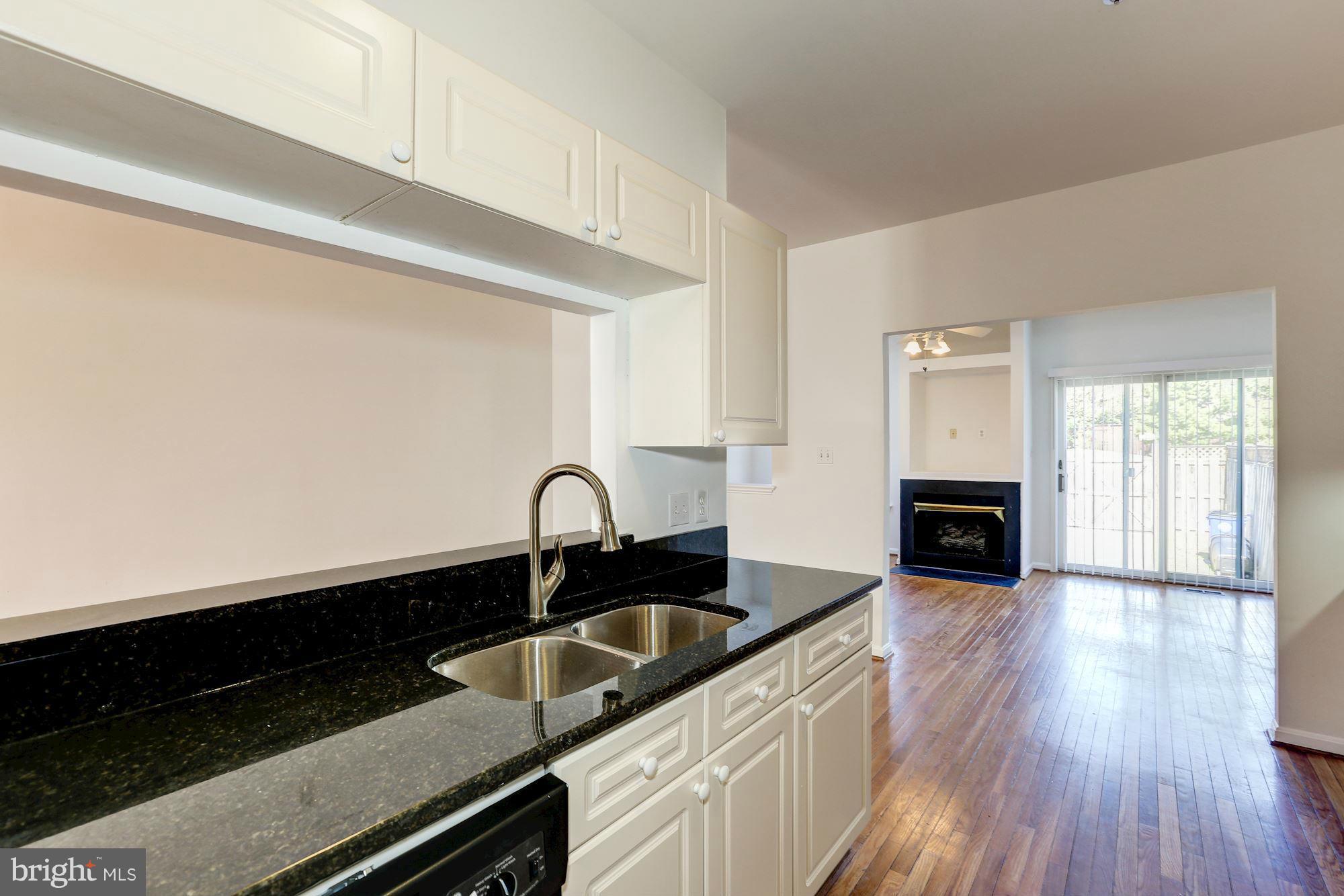 2252 Wetherburne Way Frederick, MD 21702 - Photo 9 of 30 Kitchen