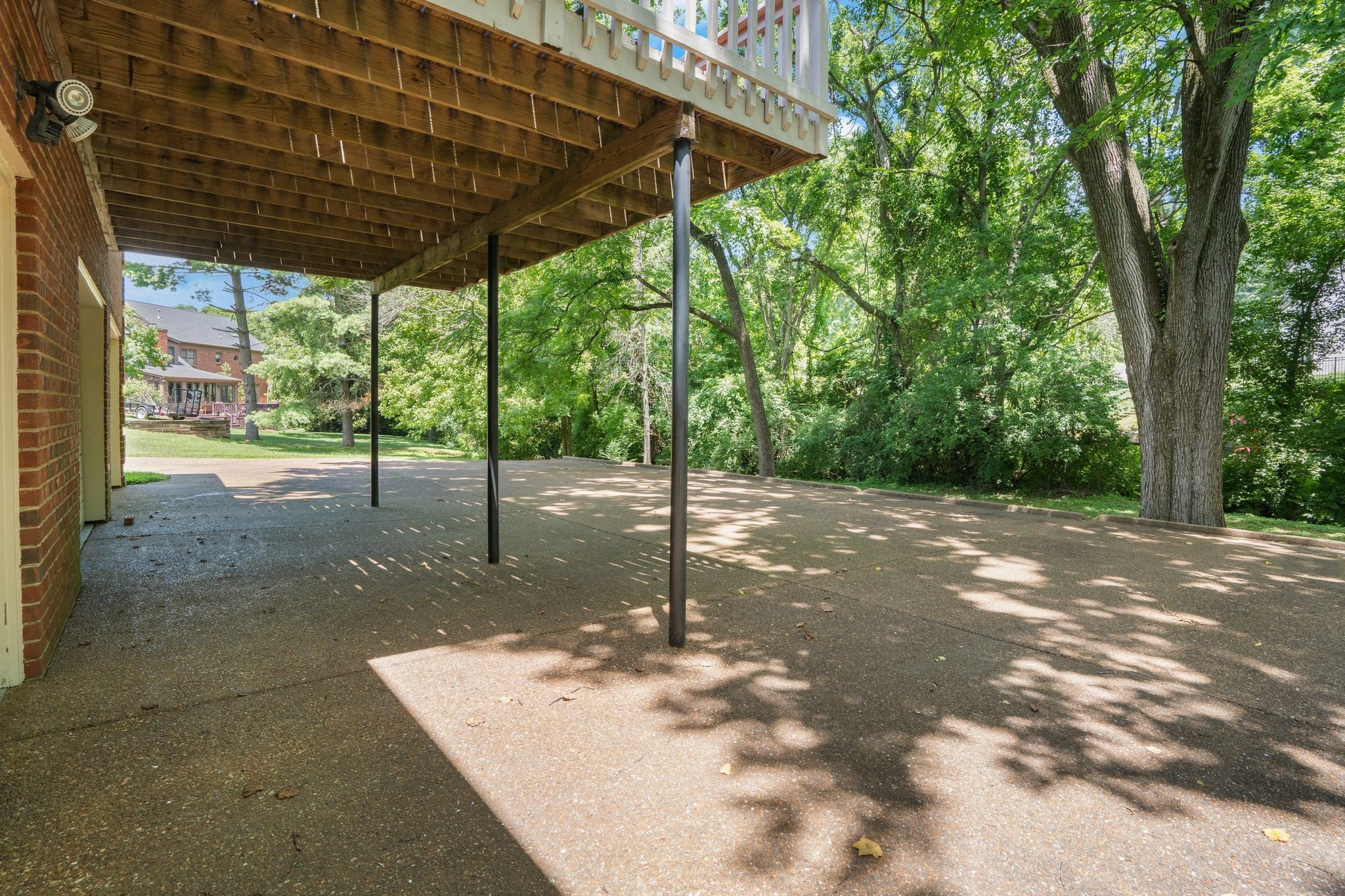 709 Heather Spring Brentwood, TN 37027 - Photo 38 of 43 a view of a indoor basketball court