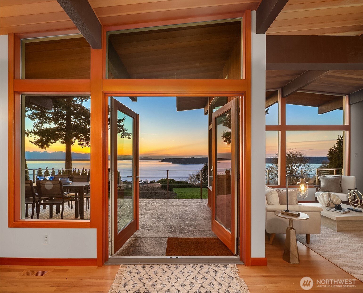 12524 Marine View Drive Edmonds, WA 98026 - Photo 18 of 40