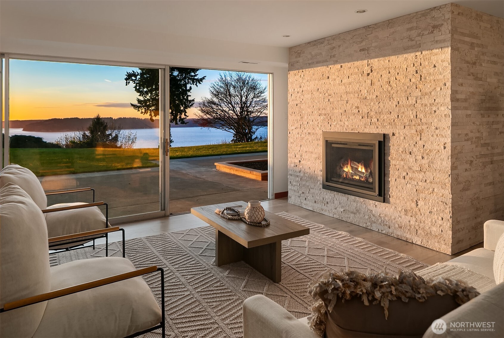 12524 Marine View Drive Edmonds, WA 98026 - Photo 28 of 40