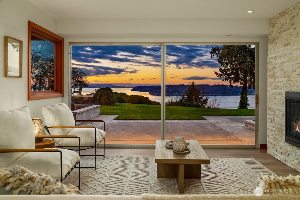 12524 Marine View Drive Edmonds, WA 98026 - Photo 29 of 40
