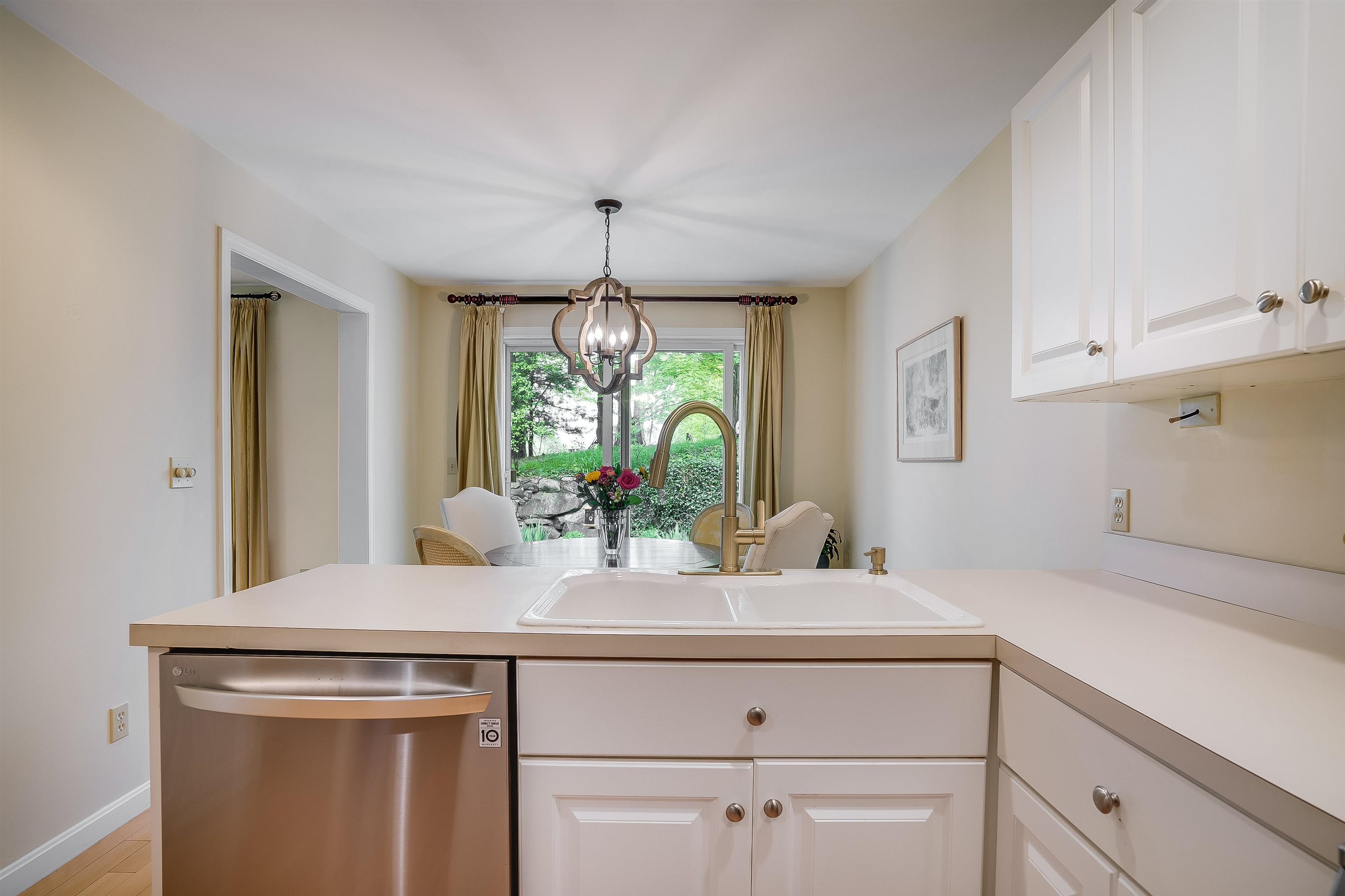 6 Highland Street Exeter, NH 03833 - Photo 12 of 42