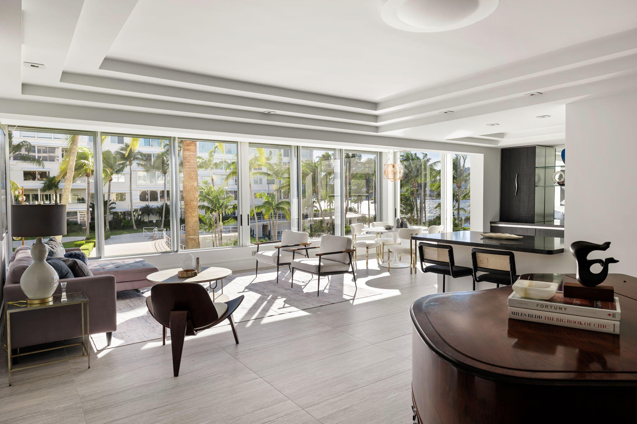 44 Cocoanut Row, Unit 212A Palm Beach, FL 33480 - Photo 11 of 52 16-web-or-mls-Palm Beach Towers Unit A21