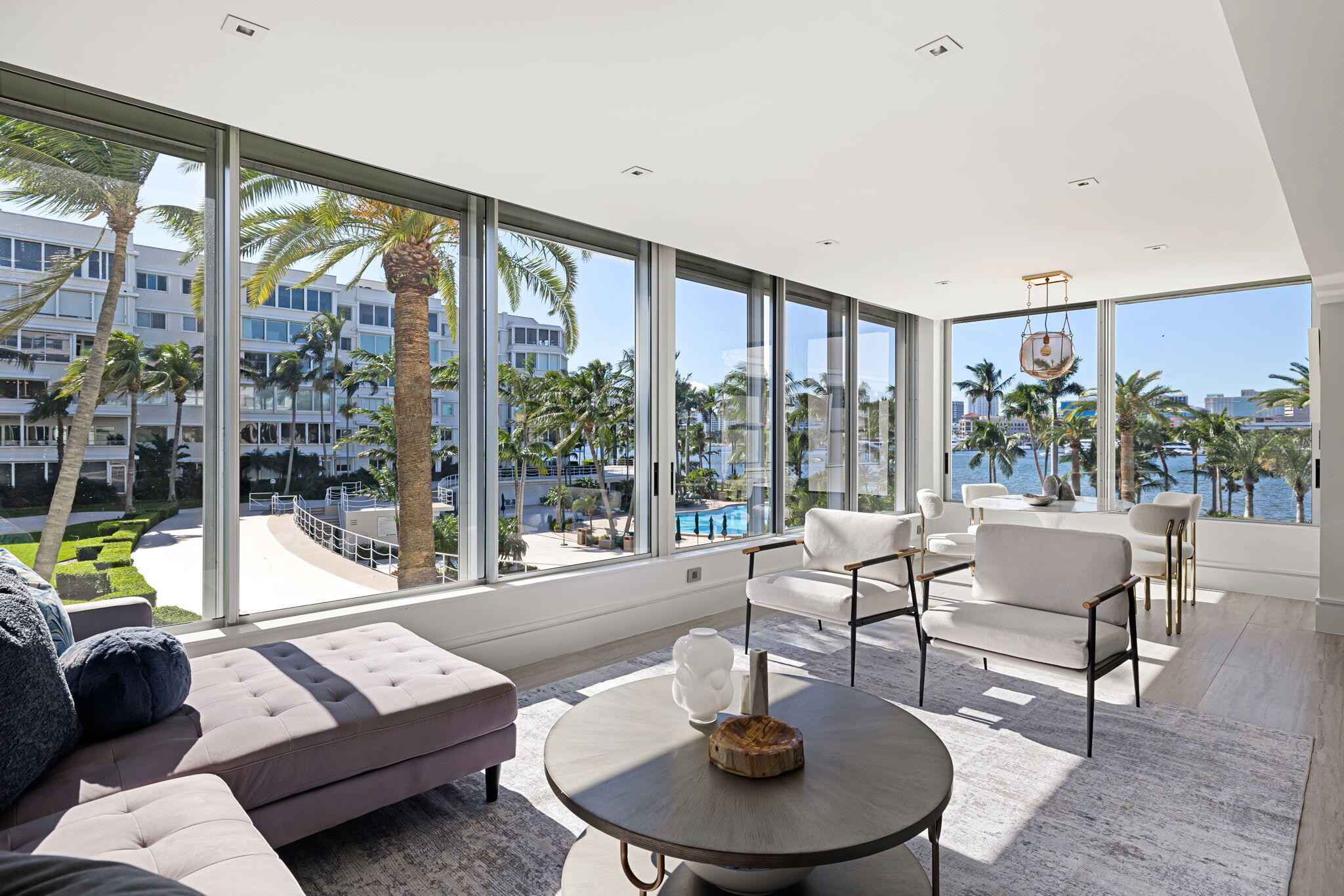 44 Cocoanut Row, Unit 212A Palm Beach, FL 33480 - Photo 14 of 52 24-web-or-mls-Palm Beach Towers Unit A21