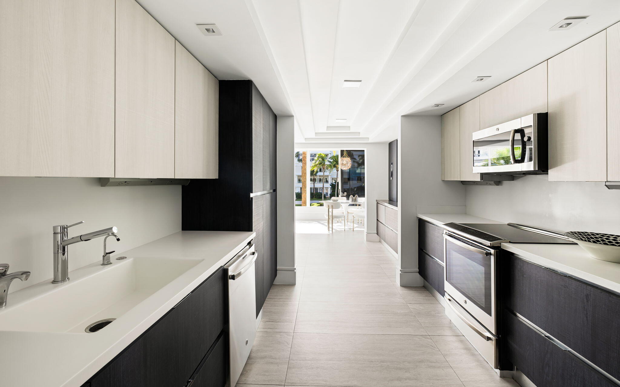 44 Cocoanut Row, Unit 212A Palm Beach, FL 33480 - Photo 25 of 52 52-web-or-mls-Palm Beach Towers Unit A21