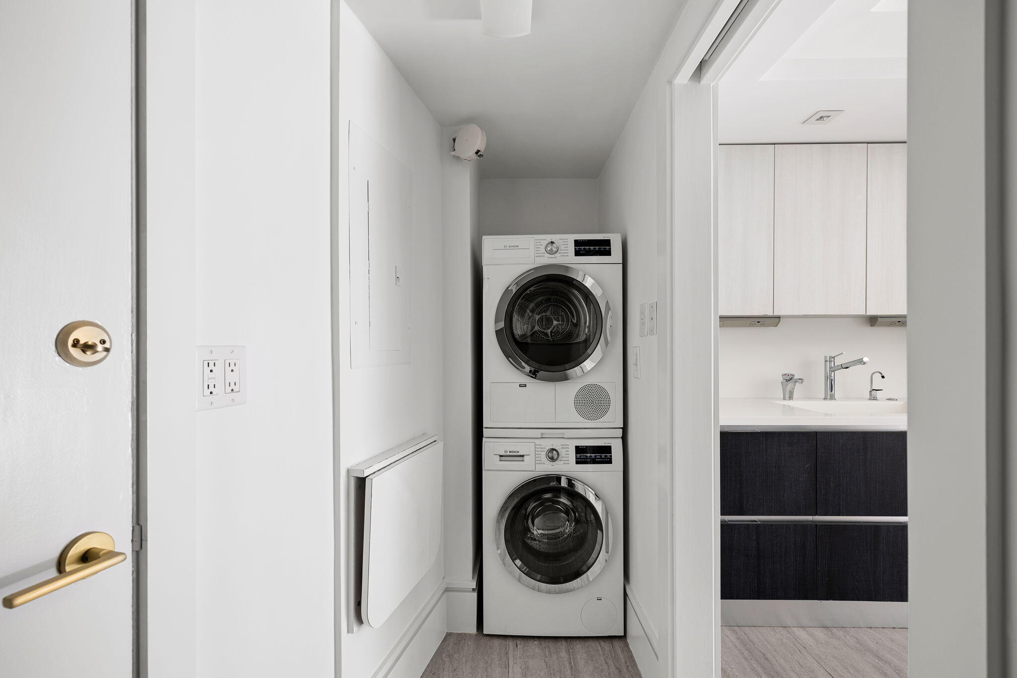 44 Cocoanut Row, Unit 212A Palm Beach, FL 33480 - Photo 26 of 52 55-web-or-mls-Palm Beach Towers Unit A21