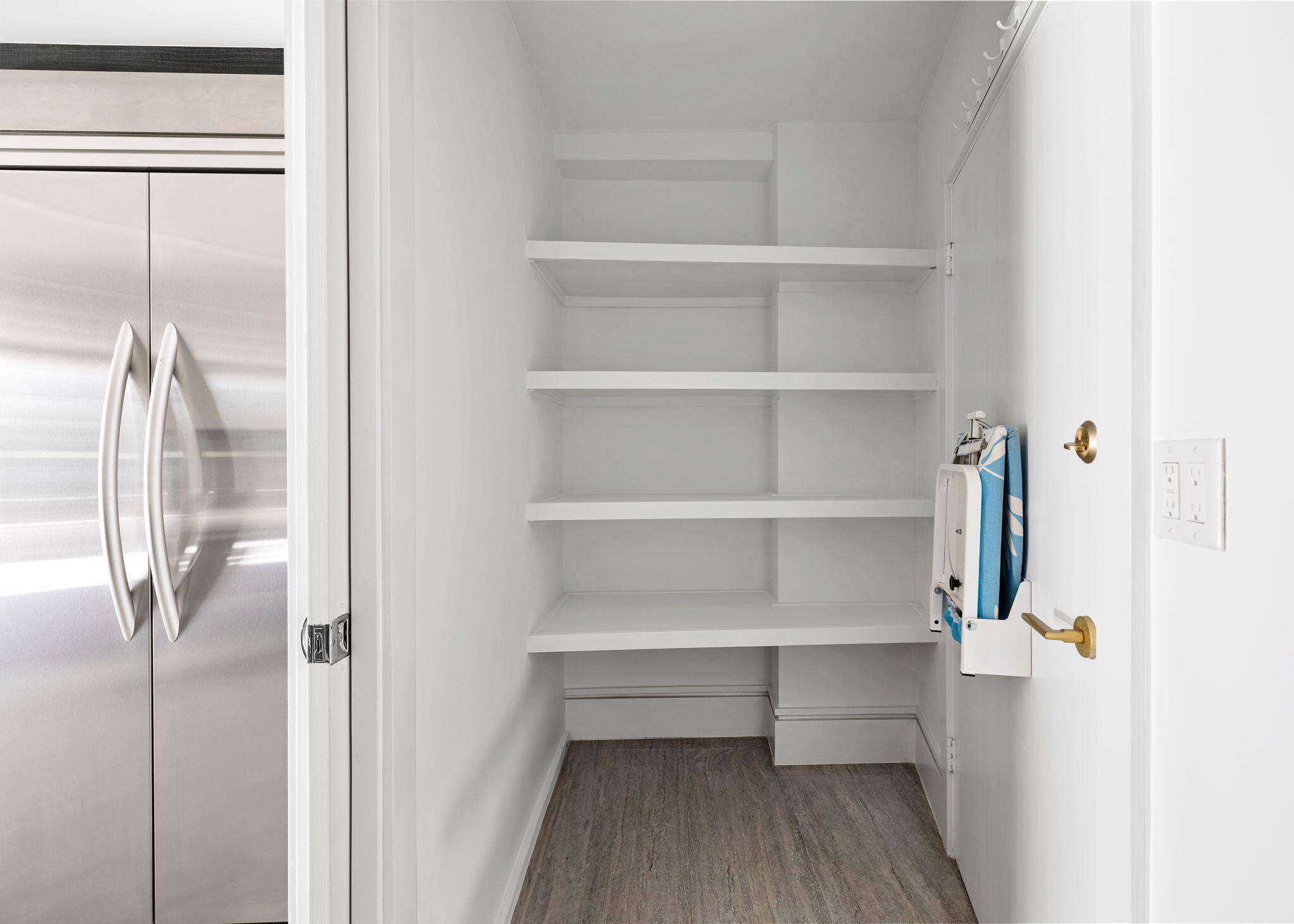 44 Cocoanut Row, Unit 212A Palm Beach, FL 33480 - Photo 27 of 52 56-web-or-mls-Palm Beach Towers Unit A21