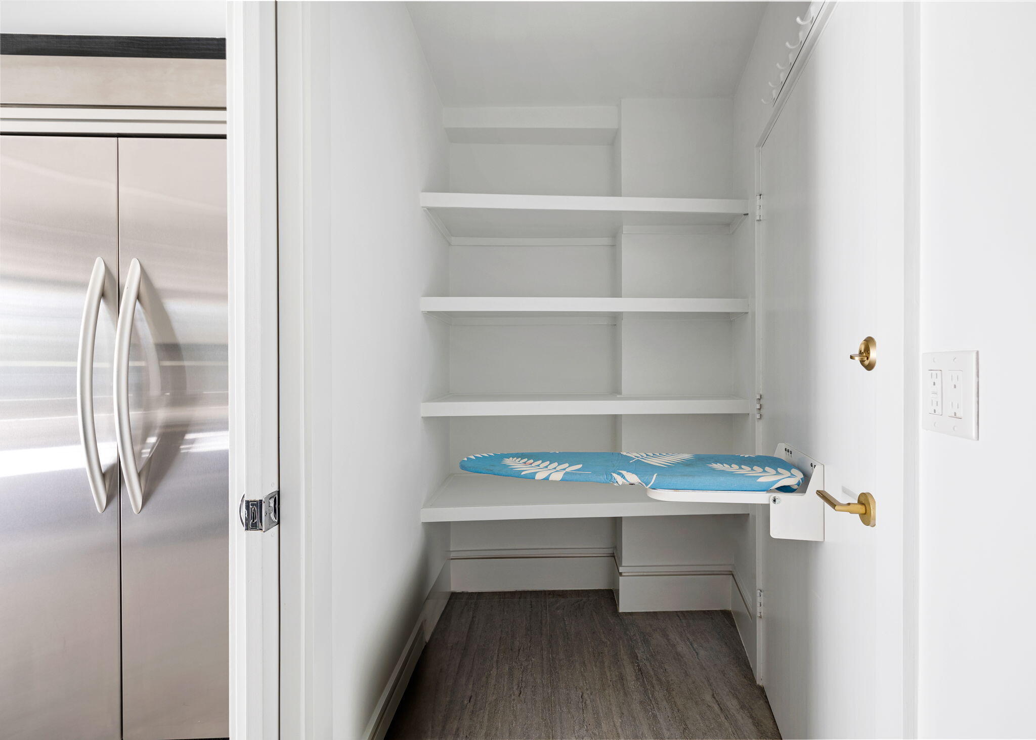 44 Cocoanut Row, Unit 212A Palm Beach, FL 33480 - Photo 28 of 52 57-web-or-mls-Palm Beach Towers Unit A21