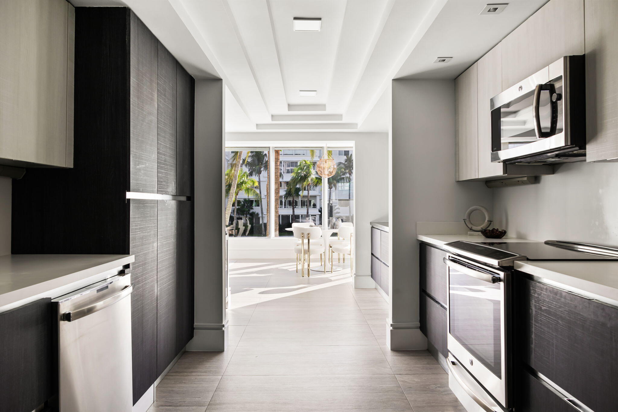 44 Cocoanut Row, Unit 212A Palm Beach, FL 33480 - Photo 4 of 52 4. Hero 58-web-or-mls-Palm Beach Towers