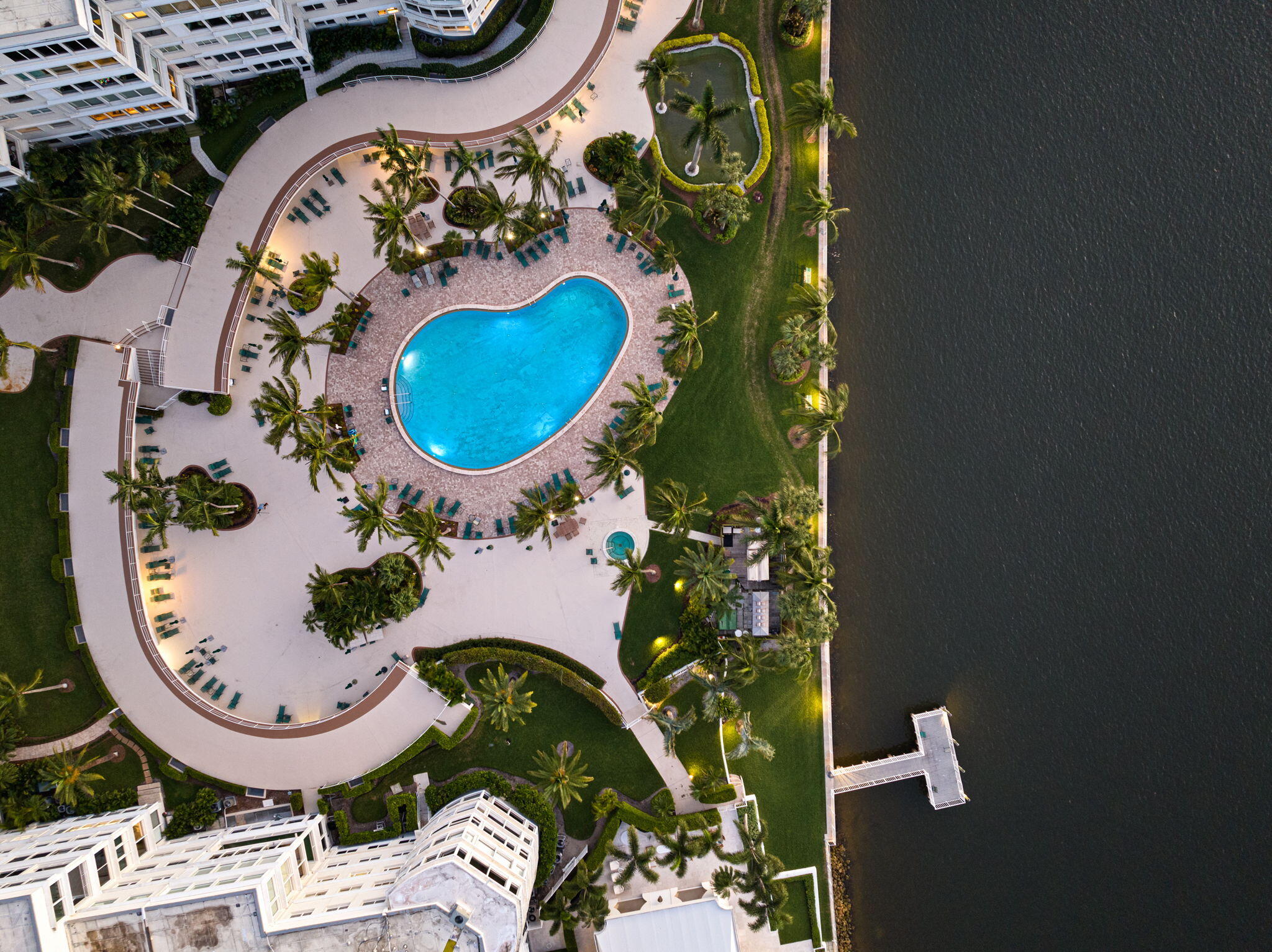 44 Cocoanut Row, Unit 212A Palm Beach, FL 33480 - Photo 43 of 52 93-web-or-mls-Palm Beach Towers Unit A21