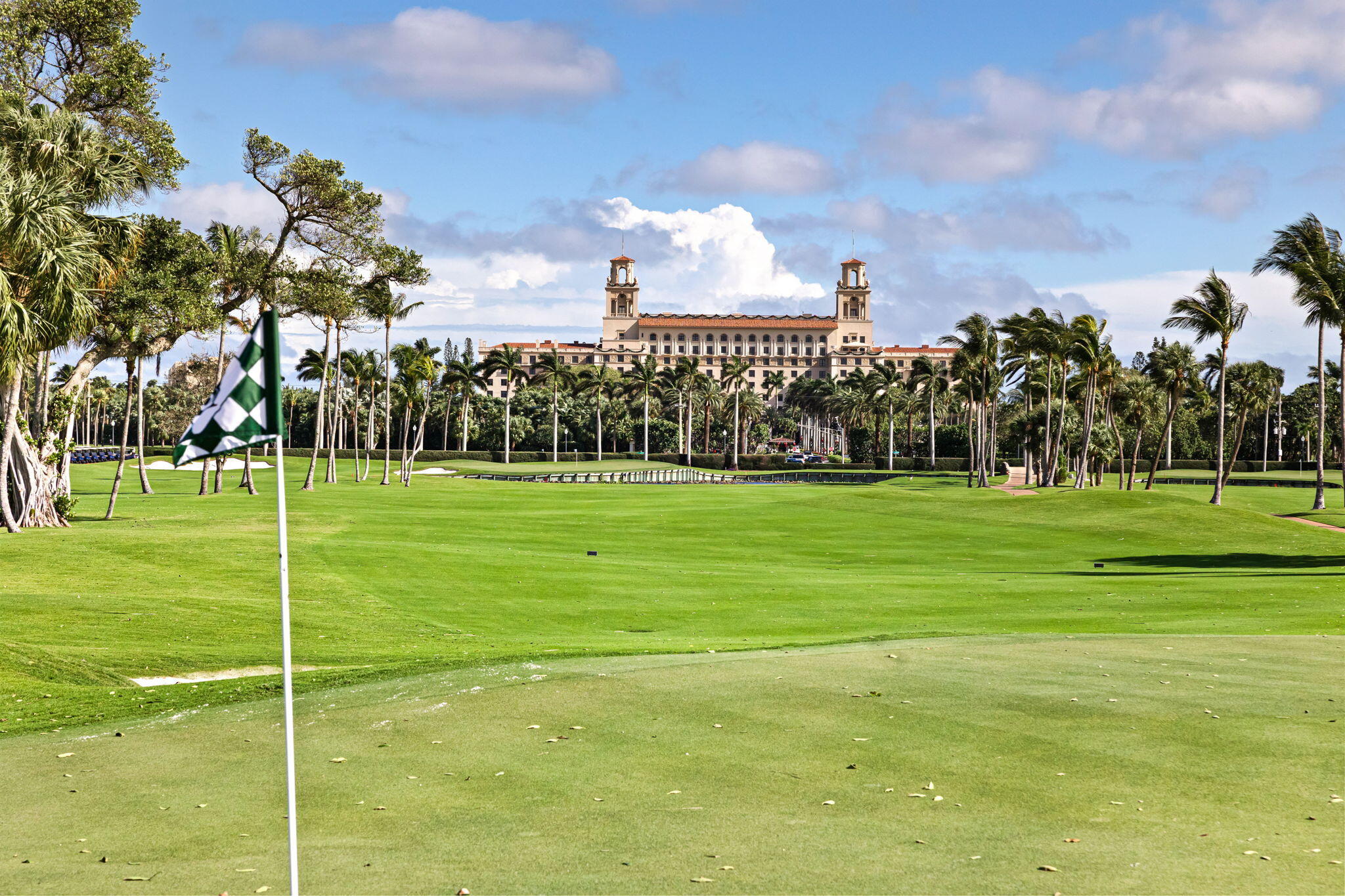 44 Cocoanut Row, Unit 212A Palm Beach, FL 33480 - Photo 52 of 52 Palm Beach Towers Unit A212-5