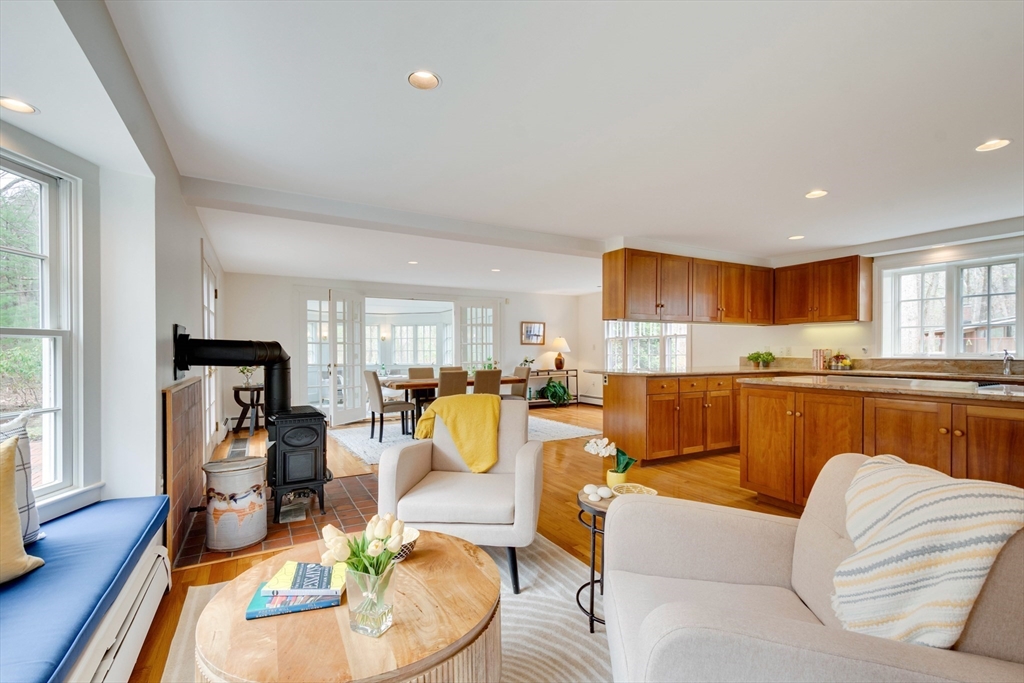 134 Sandy Pond Road Lincoln, MA 01773 - Photo 11 of 40 Gallery Image 11