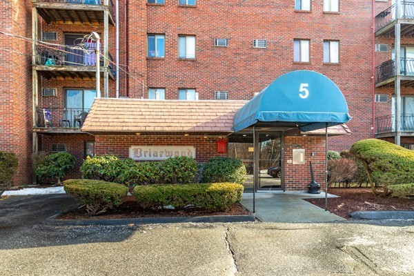 5 Washington Street, Unit B10 Reading, MA 01867 - Photo 1 of 18 Gallery Image 1