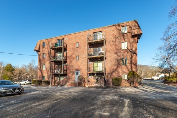 5 Washington Street, Unit B10 Reading, MA 01867 - Photo 15 of 18 Gallery Image 15