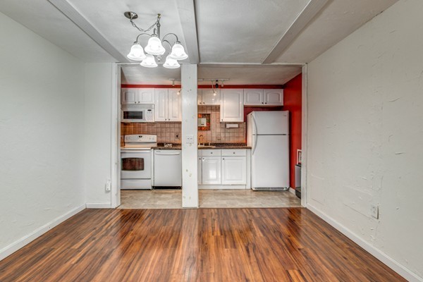 5 Washington Street, Unit B10 Reading, MA 01867 - Photo 6 of 18 Gallery Image 6
