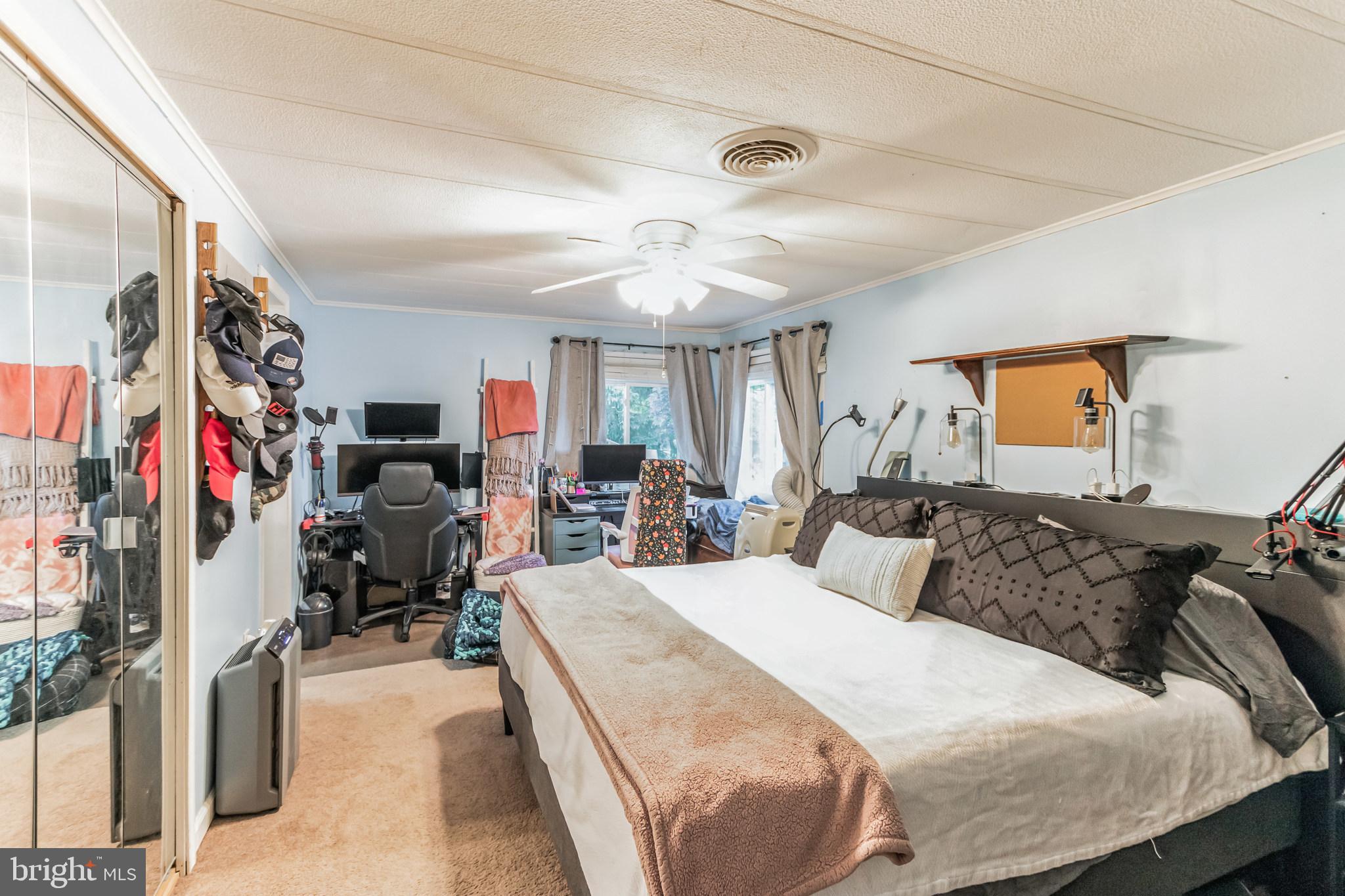 27 Emerson Road North Brunswick, NJ 08902 - Photo 15 of 46 Gallery Image 15