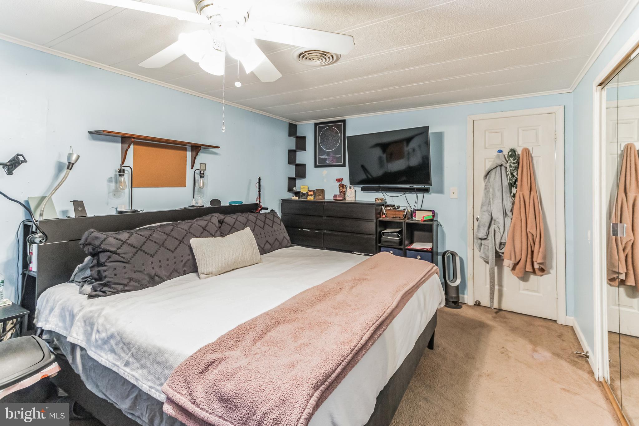 27 Emerson Road North Brunswick, NJ 08902 - Photo 17 of 46 Gallery Image 17