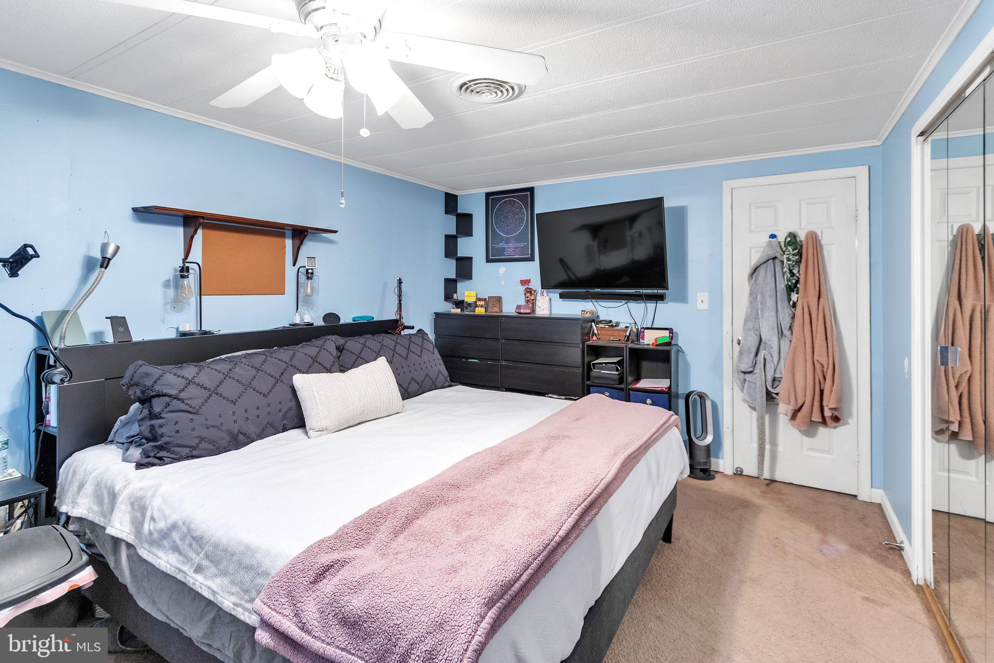 27 Emerson Road North Brunswick, NJ 08902 - Photo 18 of 46 Gallery Image 18