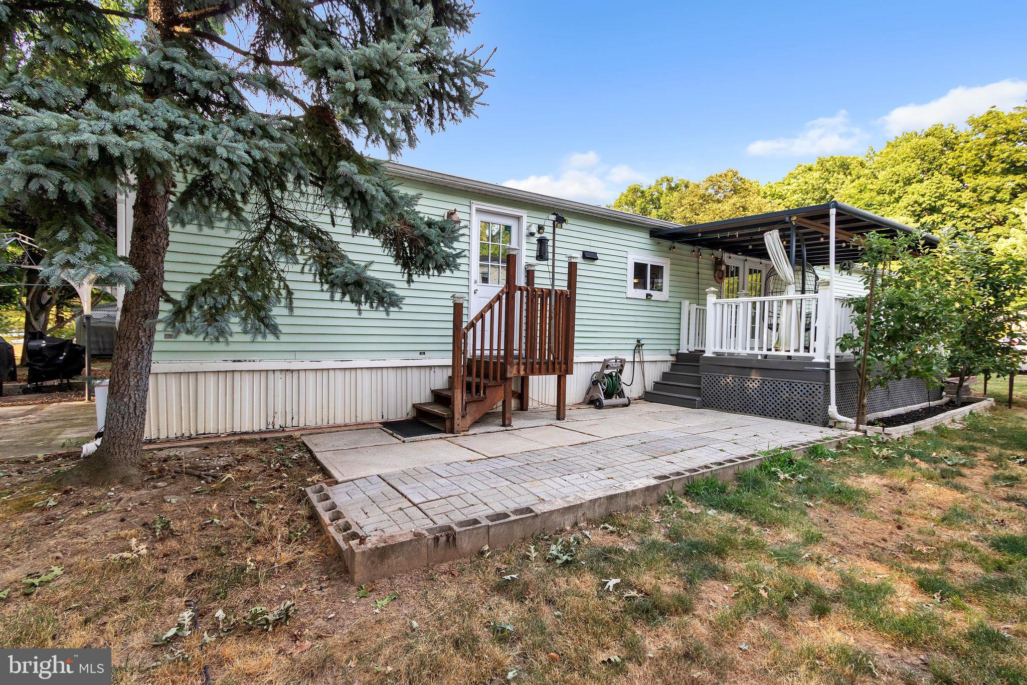 27 Emerson Road North Brunswick, NJ 08902 - Photo 43 of 46 Gallery Image 43